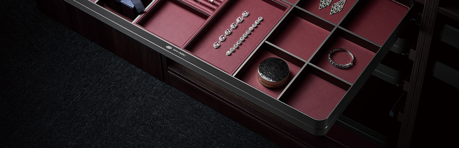 ��������